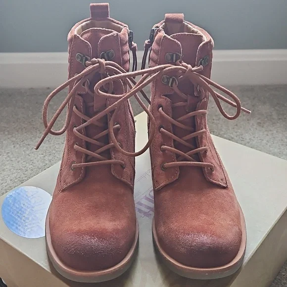 NIB Sofft Baxter Boot In Redwood - Picture 2 of 7